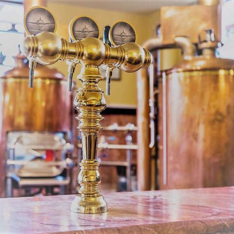 Draft beer tower dakota beer pub craft vibes good food argyroupolh ilioupoli region (3) - 7